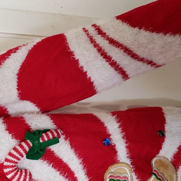 33 Degrees Gingerbread with Peppermint Candy Knit Ugly Christmas Sweater Size XS - Picture 10 of 15